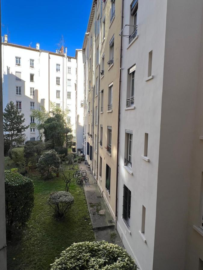 Nid De Calme Centrale Climatise Apartment Lyon Bagian luar foto