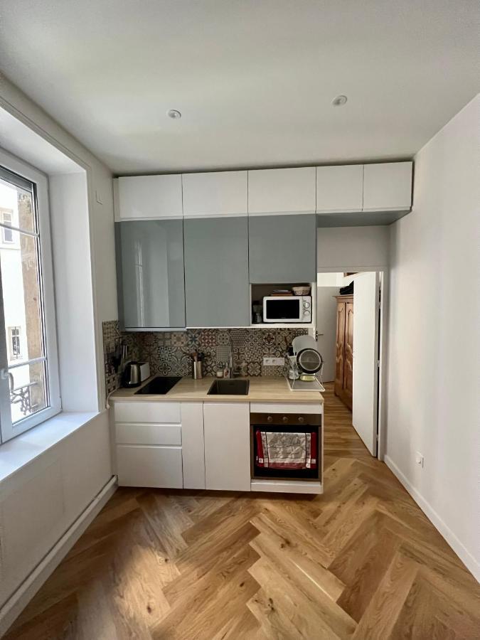 Nid De Calme Centrale Climatise Apartment Lyon Bagian luar foto